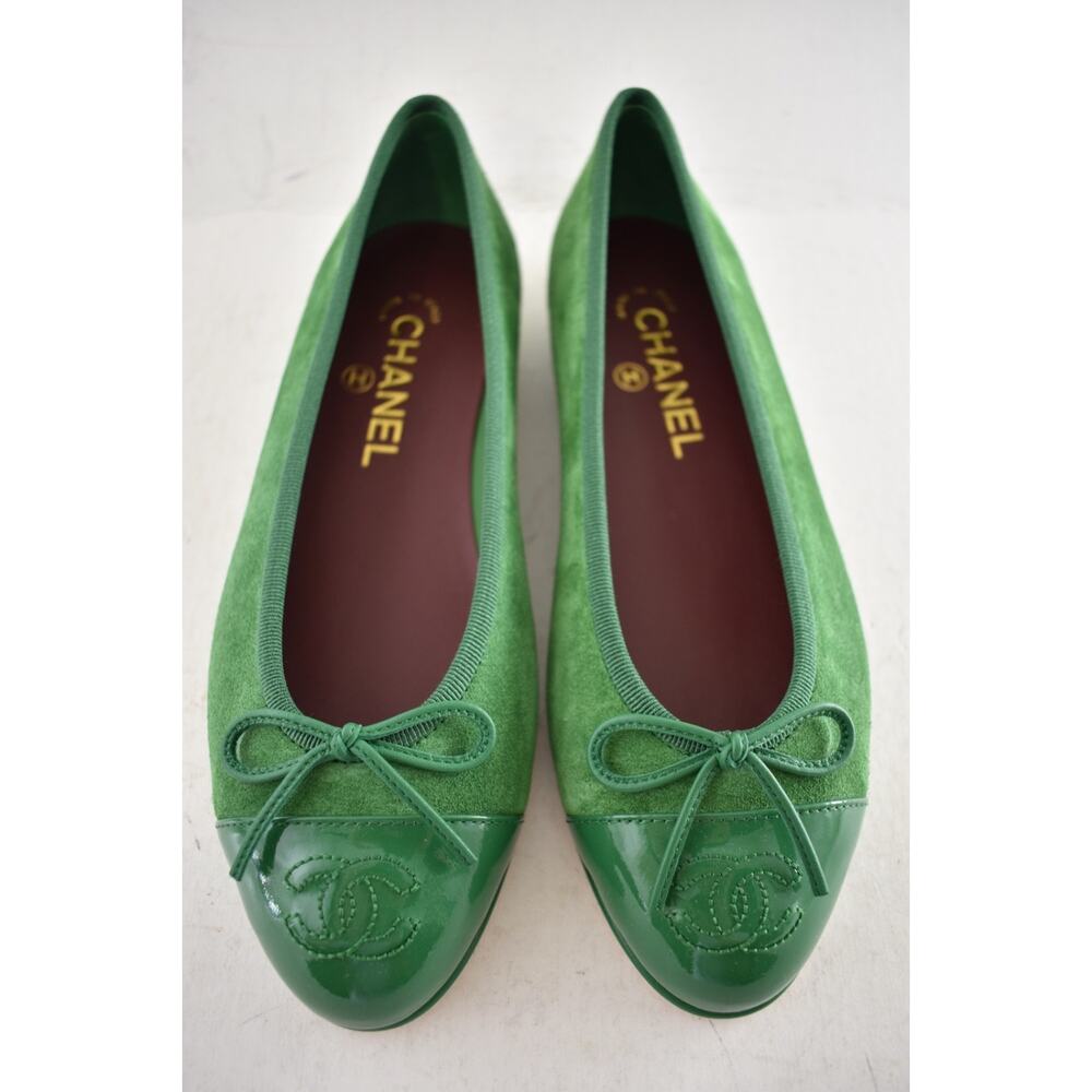 Chanel 26A Green Suede Patent Leather CC Logo Bow Tie Ballet Ballerina Flat 41 - Picture 14 of 16